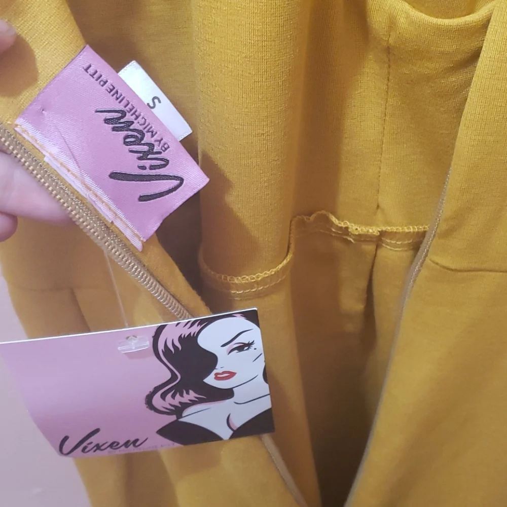 Vixen golden era dress - size S - Picture 2 of 4